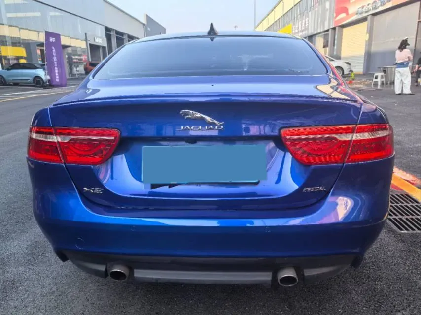 2018 Jaguar XE 2.0T 200HP L4 8AT,autocango,china used car exporter,china ev exporter,chinese used car exporter,chinese used ev exporter