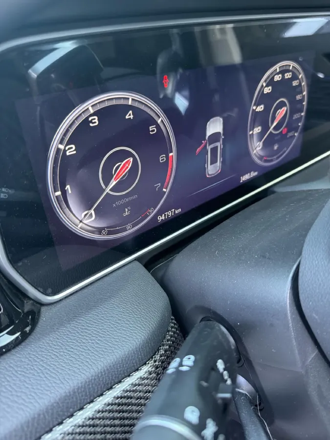 2022 HongQi HS5 2.0T 224HP L4 6AT,autocango,china used car exporter,china ev exporter,chinese used car exporter,chinese used ev exporter