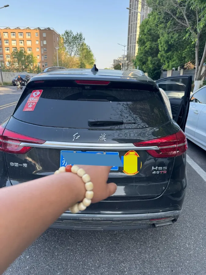 2022 HongQi HS5 2.0T 224HP L4 6AT,autocango,china used car exporter,china ev exporter,chinese used car exporter,chinese used ev exporter