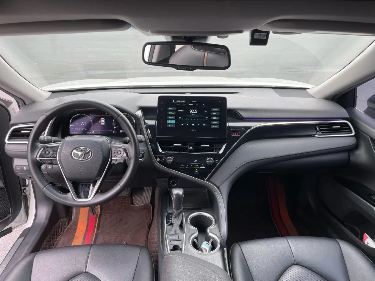 2021 Toyota Camry 2.5L 209HP L4 8AT,autocango,china used car exporter,china ev exporter,chinese used car exporter,chinese used ev exporter