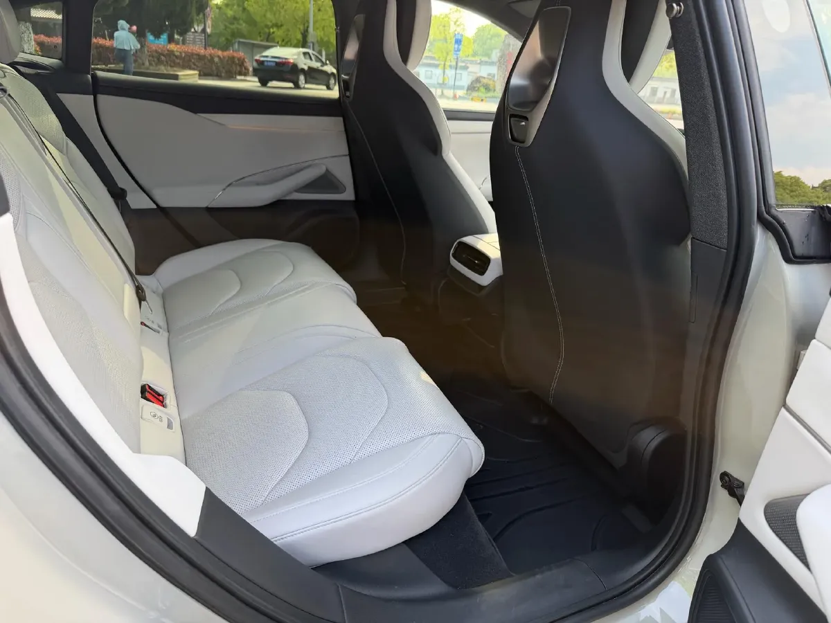 2024 MI SU7 BEV 73.6KWH,autocango,china used car exporter,china ev exporter,chinese used car exporter,chinese used ev exporter