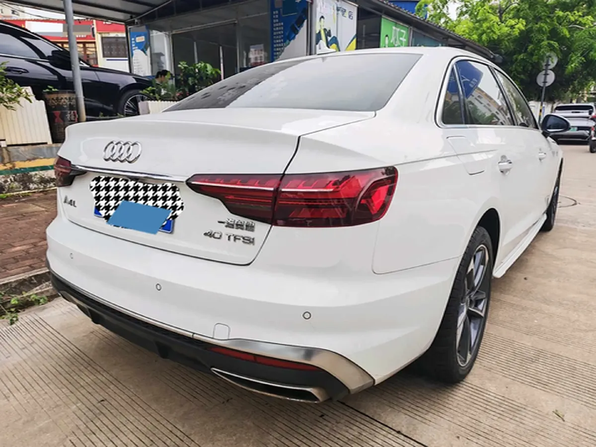 2020 Audi A4L 2.0T 190HP L4 7DCT,autocango,china used car exporter,china ev exporter,chinese used car exporter,chinese used ev exporter