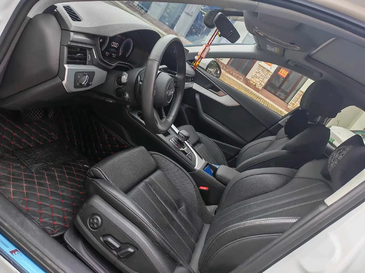 2020 Audi A4L 2.0T 190HP L4 7DCT,autocango,china used car exporter,china ev exporter,chinese used car exporter,chinese used ev exporter