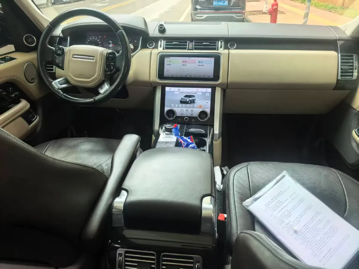 2018 Land Rover Range Rover Evoque 2.0T 241HP L4 9AT,autocango,china used car exporter,china ev exporter,chinese used car exporter,chinese used ev exporter