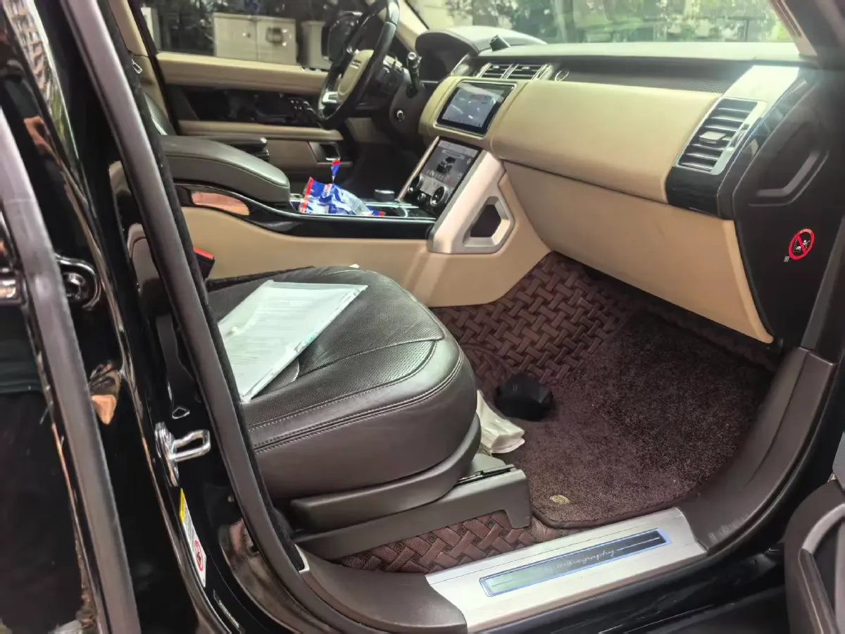 2018 Land Rover Range Rover Evoque 2.0T 241HP L4 9AT,autocango,china used car exporter,china ev exporter,chinese used car exporter,chinese used ev exporter