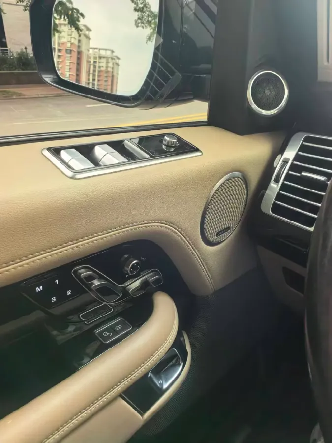 2018 Land Rover Range Rover Evoque 2.0T 241HP L4 9AT,autocango,china used car exporter,china ev exporter,chinese used car exporter,chinese used ev exporter