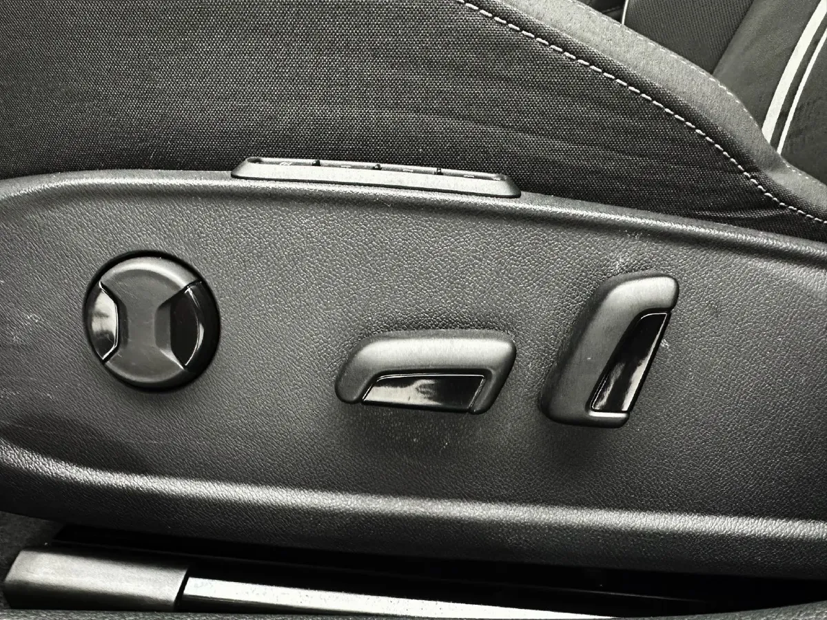 2021 Volkswagen Golf 1.4T 150HP L4 7DCT,autocango,china used car exporter,china ev exporter,chinese used car exporter,chinese used ev exporter