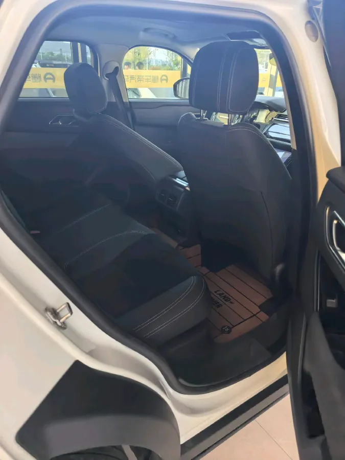 2020 Land Rover Range Rover Velar 2.0T 250HP L4 8AT,autocango,china used car exporter,china ev exporter,chinese used car exporter,chinese used ev exporter