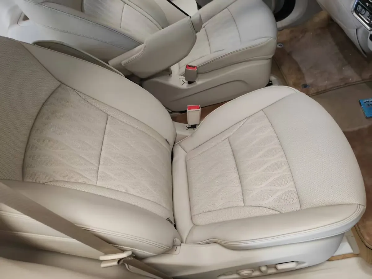 2022 Buick Enclave 2.0T 237HP L4 9AT,autocango,china used car exporter,china ev exporter,chinese used car exporter,chinese used ev exporter