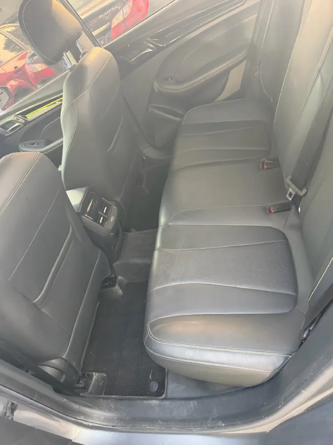 2021 Roewe i5 1.5L 120HP L4 CVT,autocango,china used car exporter,china ev exporter,chinese used car exporter,chinese used ev exporter