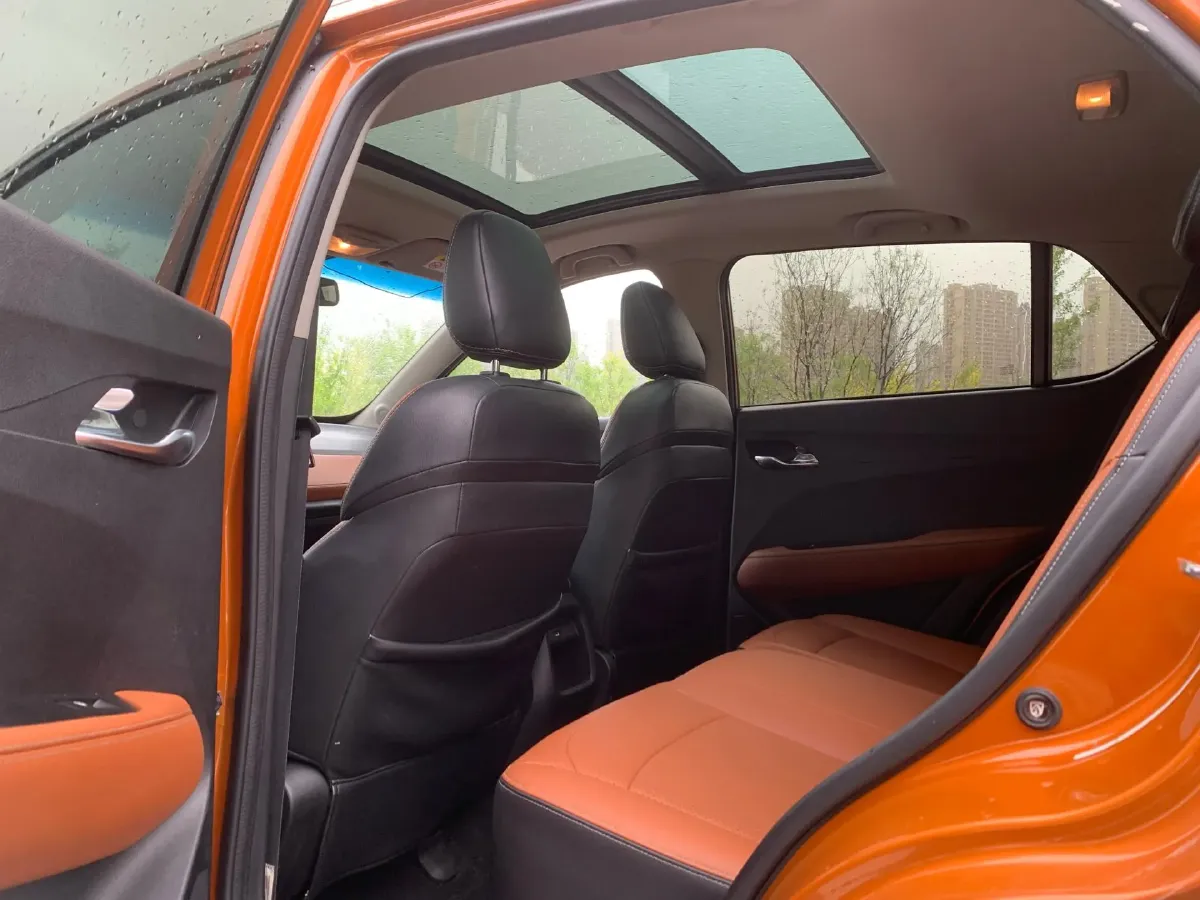 2017 BaoJun 310W 1.5L 105HP L4 6MT,autocango,china used car exporter,china ev exporter,chinese used car exporter,chinese used ev exporter