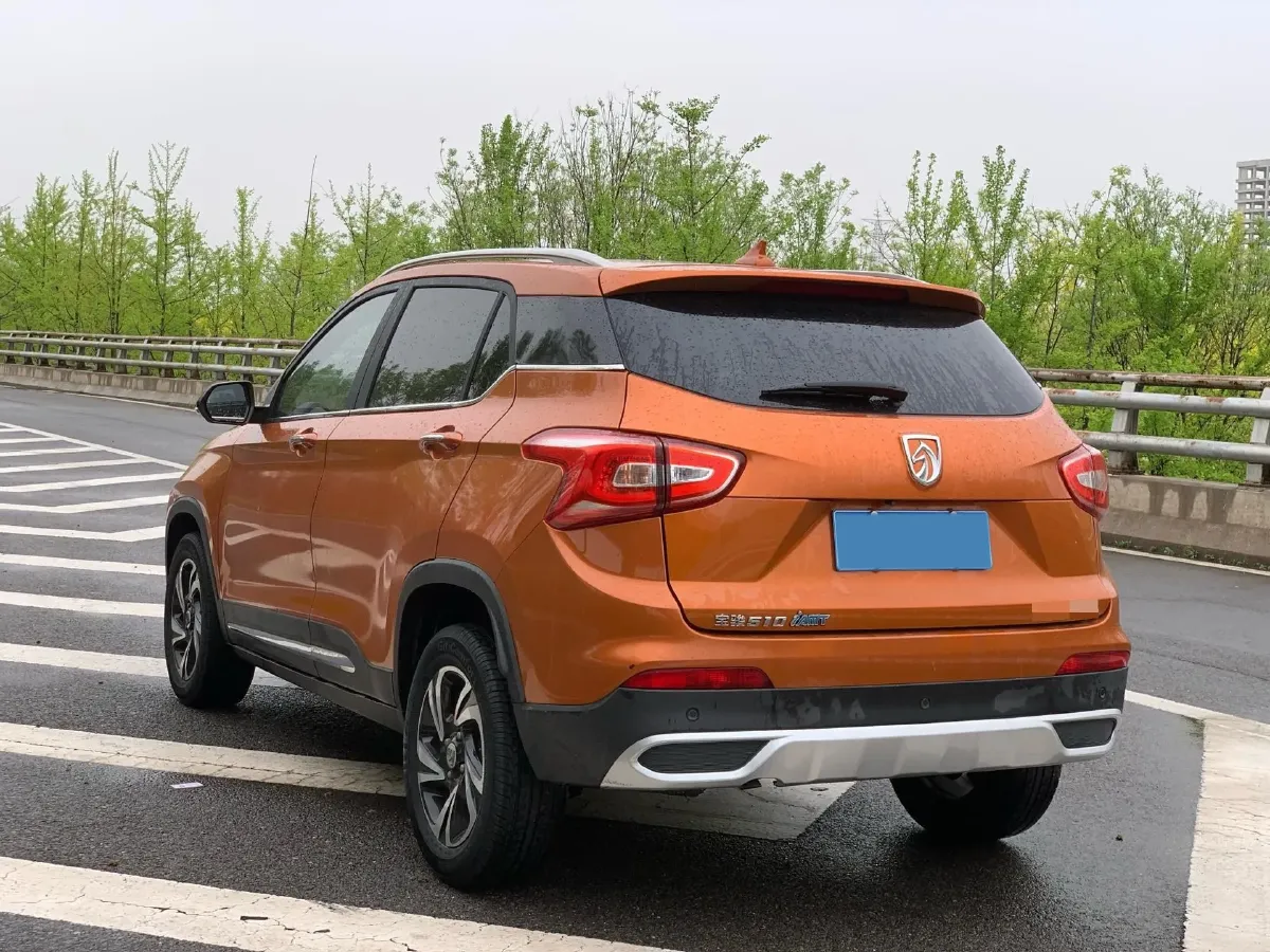 2017 BaoJun 310W 1.5L 105HP L4 6MT,autocango,china used car exporter,china ev exporter,chinese used car exporter,chinese used ev exporter