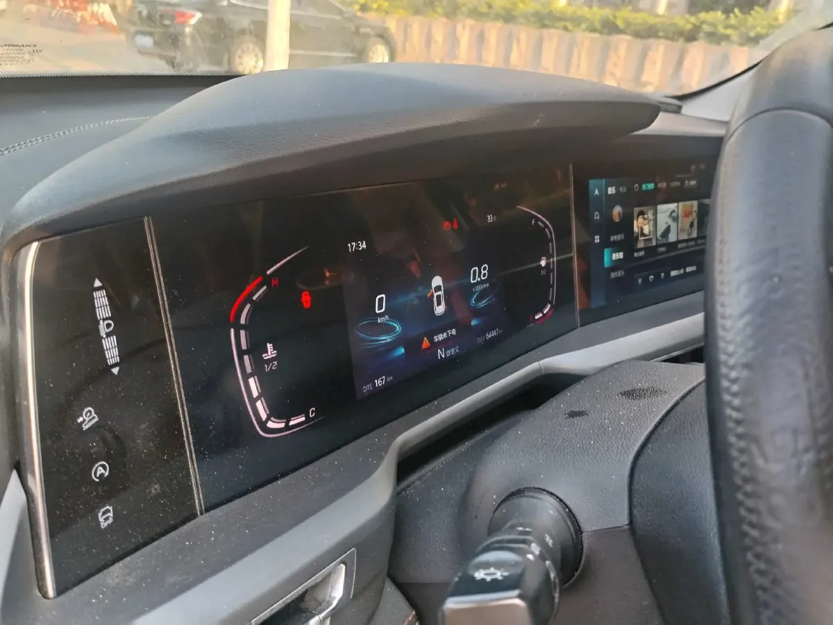 2021 ChangAn CS75 Plus 1.5T 178HP L4 6AT,autocango,china used car exporter,china ev exporter,chinese used car exporter,chinese used ev exporter