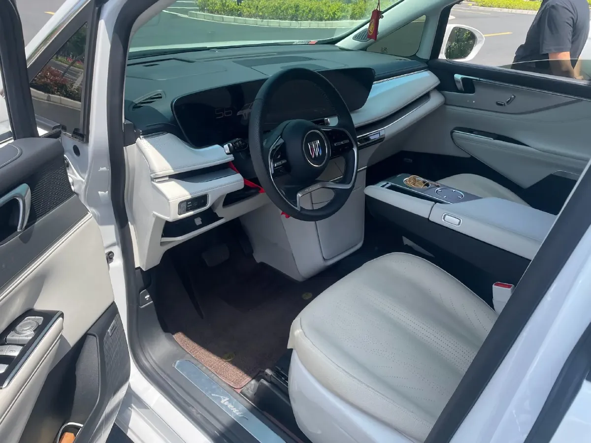 2024 Buick GL8 1.5T 180HP L4 2DHT PHEV 24.4KWH,autocango,china used car exporter,china ev exporter,chinese used car exporter,chinese used ev exporter