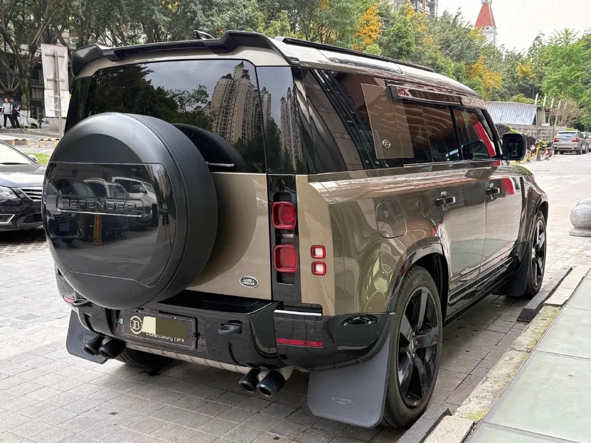 2020 Land Rover Defender 3.0T 400HP L6 8AT,autocango,china used car exporter,china ev exporter,chinese used car exporter,chinese used ev exporter