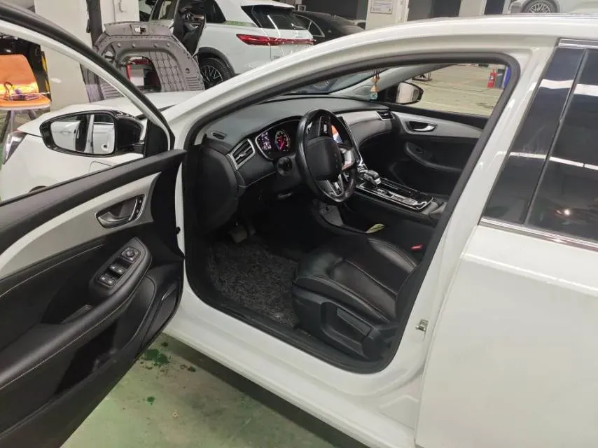 2020 Roewe i6 MAX 1.5T 169HP L4 AMT PHEV,autocango,china used car exporter,china ev exporter,chinese used car exporter,chinese used ev exporter