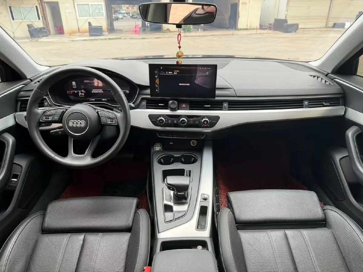 2020 Audi A4L 2.0T 190HP L4 7DCT,autocango,china used car exporter,china ev exporter,chinese used car exporter,chinese used ev exporter