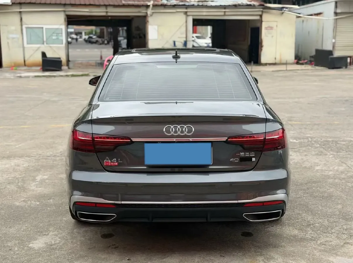 2020 Audi A4L 2.0T 190HP L4 7DCT,autocango,china used car exporter,china ev exporter,chinese used car exporter,chinese used ev exporter