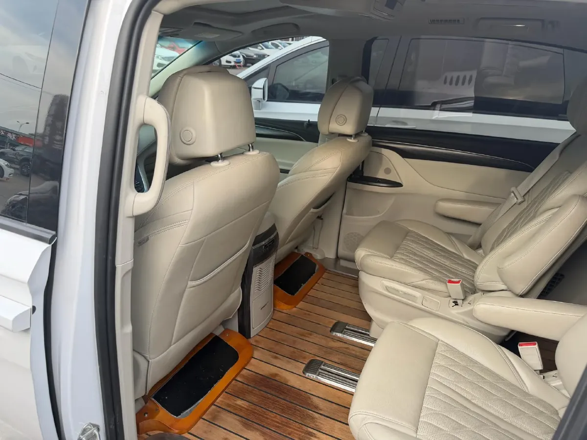 2020 Buick GL8 2.0T 237HP L4 9AT,autocango,china used car exporter,china ev exporter,chinese used car exporter,chinese used ev exporter