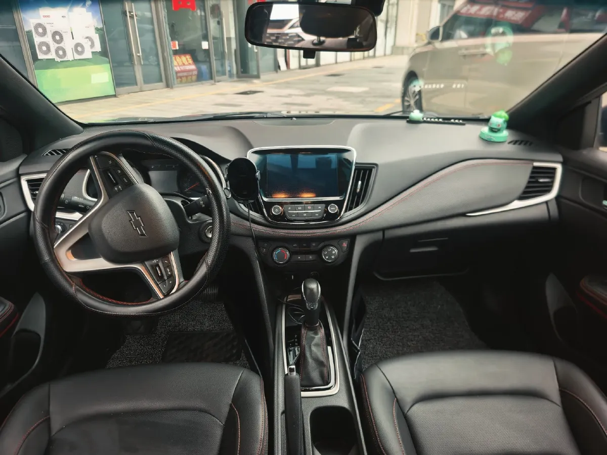 2022 Chevrolet Monza 1.3T 163HP L3 6AT,autocango,china used car exporter,china ev exporter,chinese used car exporter,chinese used ev exporter