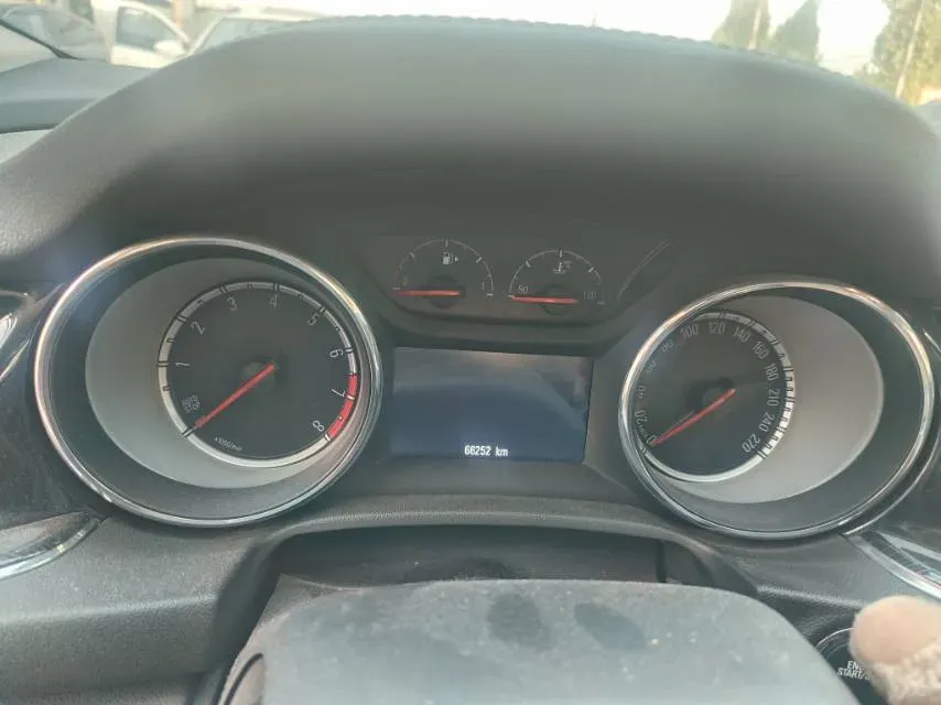 2019 Buick Regal 1.5T 170HP L4 9AT,autocango,china used car exporter,china ev exporter,chinese used car exporter,chinese used ev exporter