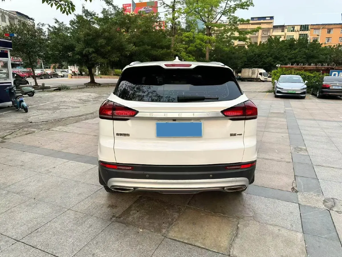 2022 Geely Azkarra 1.8T 184HP L4 7DCT,autocango,china used car exporter,china ev exporter,chinese used car exporter,chinese used ev exporter