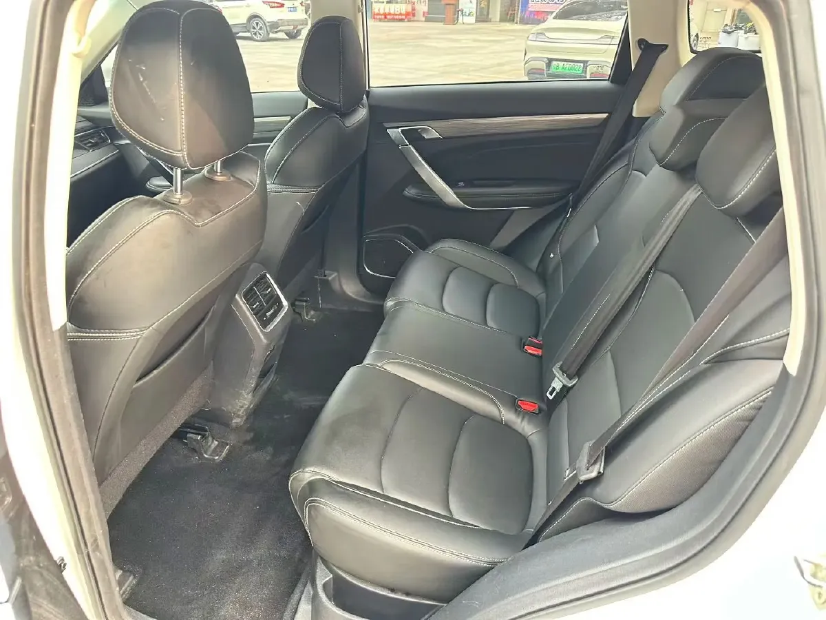 2022 Geely Azkarra 1.8T 184HP L4 7DCT,autocango,china used car exporter,china ev exporter,chinese used car exporter,chinese used ev exporter