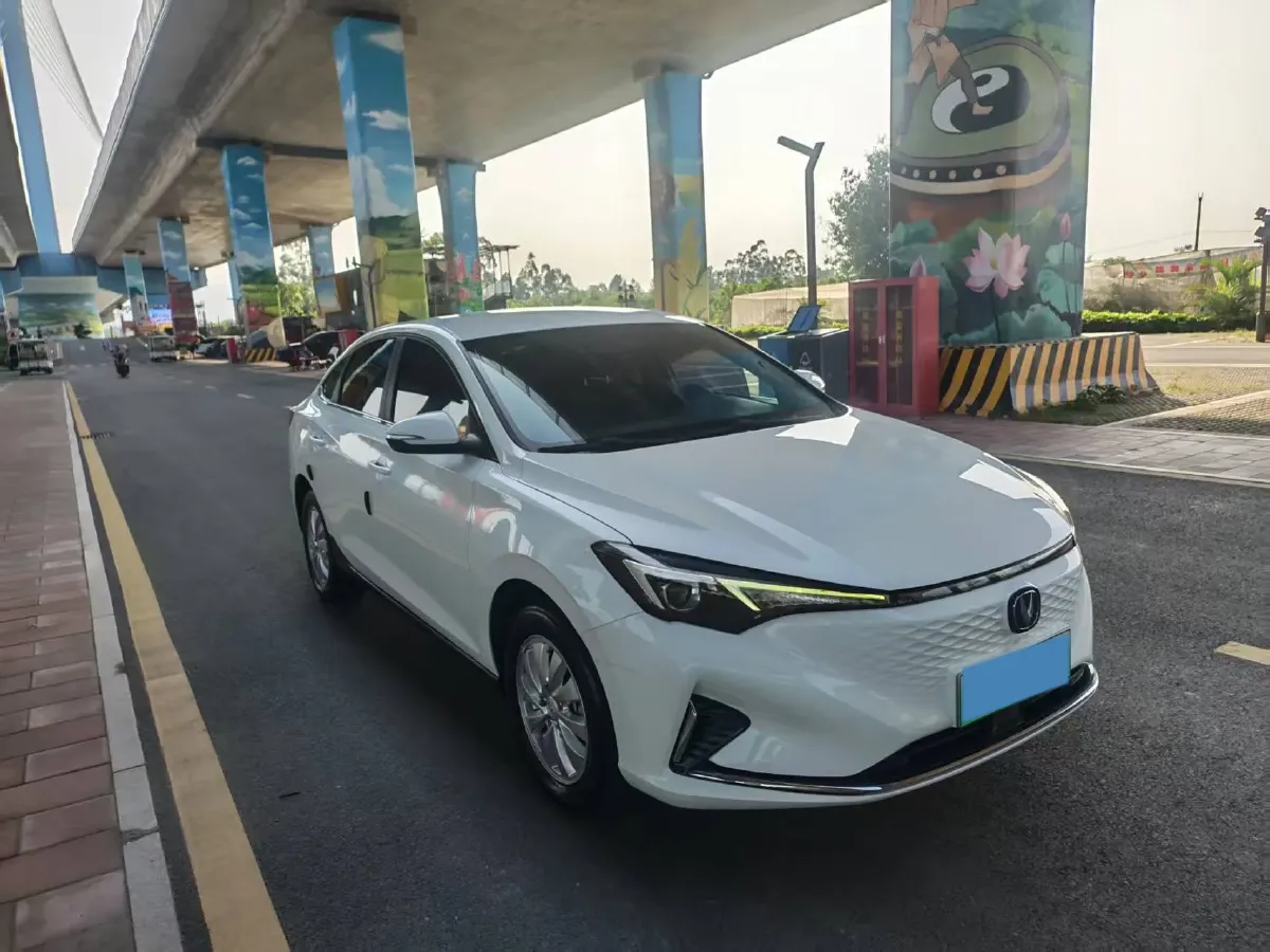 2022 ChangAn Eado BEV 47.78KWH,autocango,china used car exporter,china ev exporter,chinese used car exporter,chinese used ev exporter