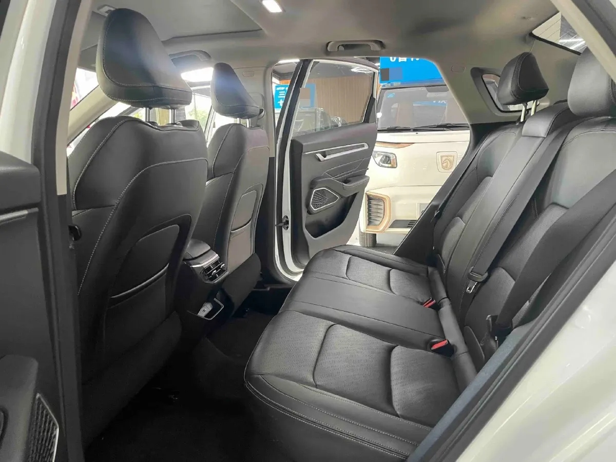 2022 Geely Emgrand 1.5L 114HP L4 CVT,autocango,china used car exporter,china ev exporter,chinese used car exporter,chinese used ev exporter