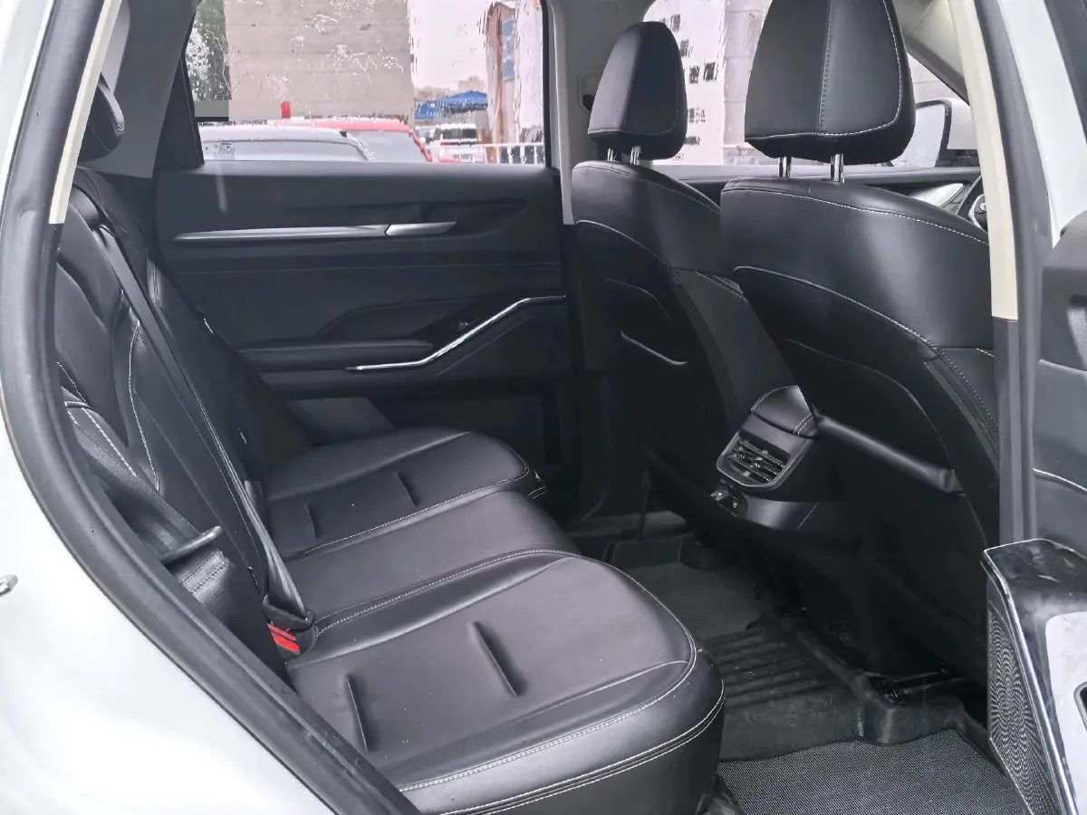 2021 Haval H6 2.0T 211HP L4 7DCT,autocango,china used car exporter,china ev exporter,chinese used car exporter,chinese used ev exporter