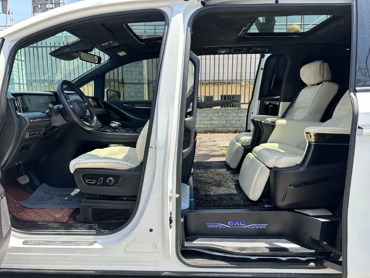 2023 GAC Trumpchi M8 2.0T 252HP L4 8AT,autocango,china used car exporter,china ev exporter,chinese used car exporter,chinese used ev exporter