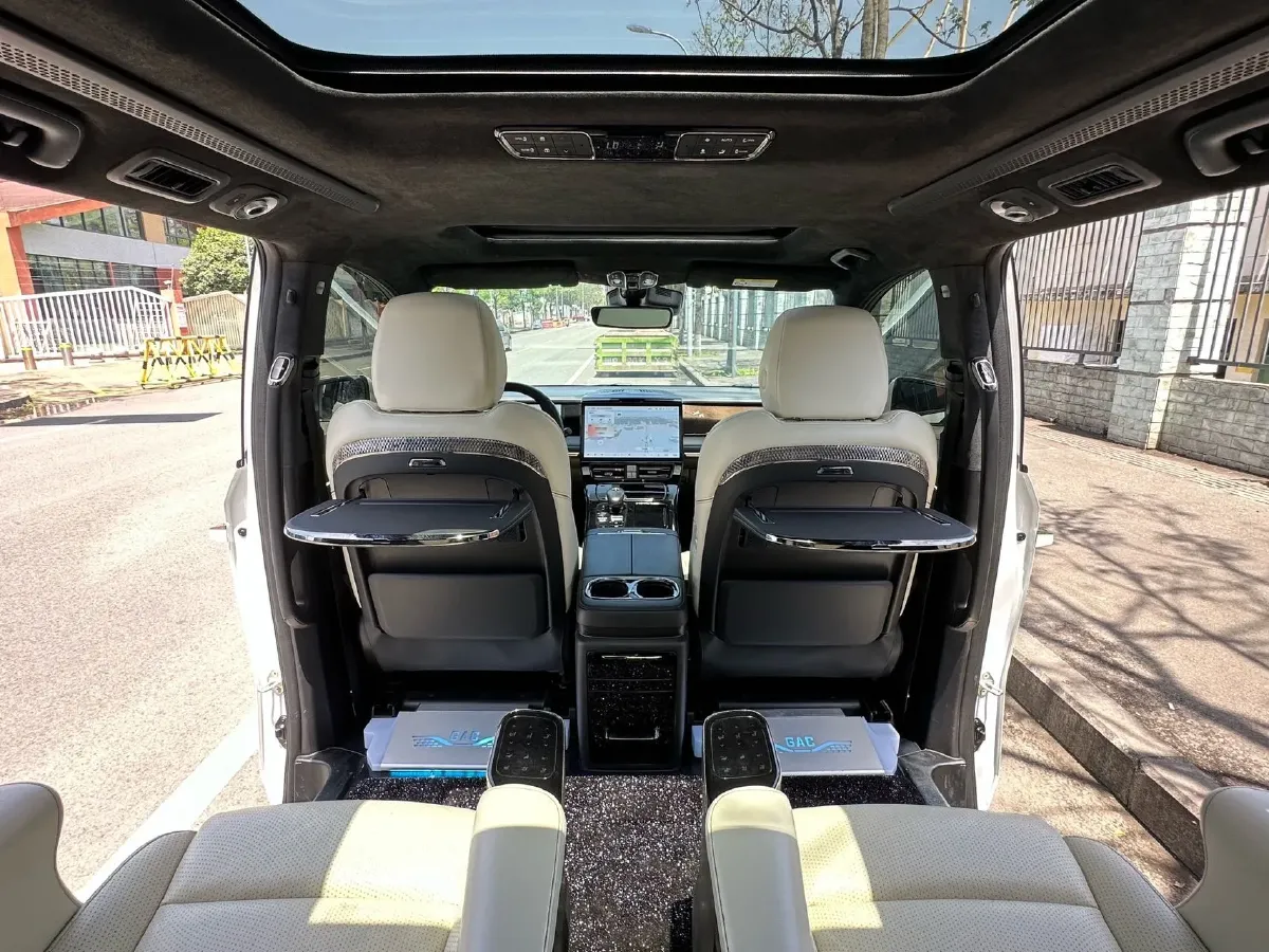 2023 GAC Trumpchi M8 2.0T 252HP L4 8AT,autocango,china used car exporter,china ev exporter,chinese used car exporter,chinese used ev exporter