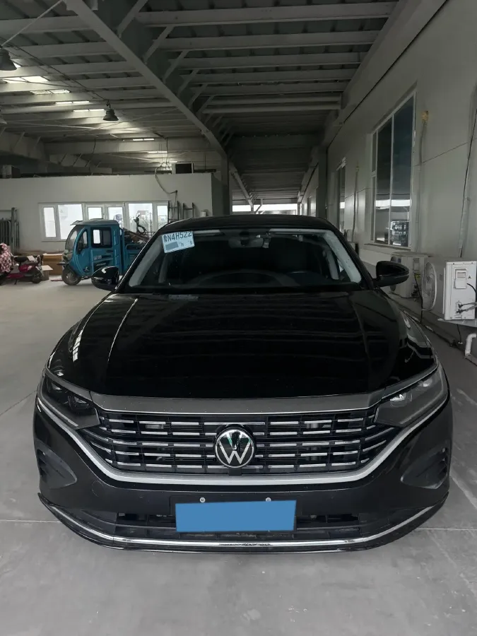 2024 Volkswagen Passat 2.0T 186HP L4 7DCT,autocango,china used car exporter,china ev exporter,chinese used car exporter,chinese used ev exporter
