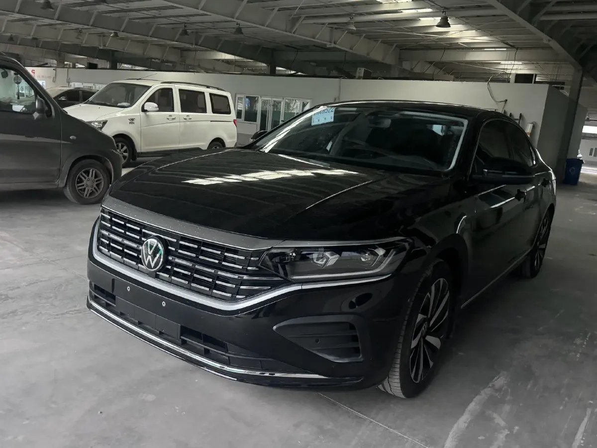 2024 Volkswagen Passat 2.0T 186HP L4 7DCT,autocango,china used car exporter,china ev exporter,chinese used car exporter,chinese used ev exporter