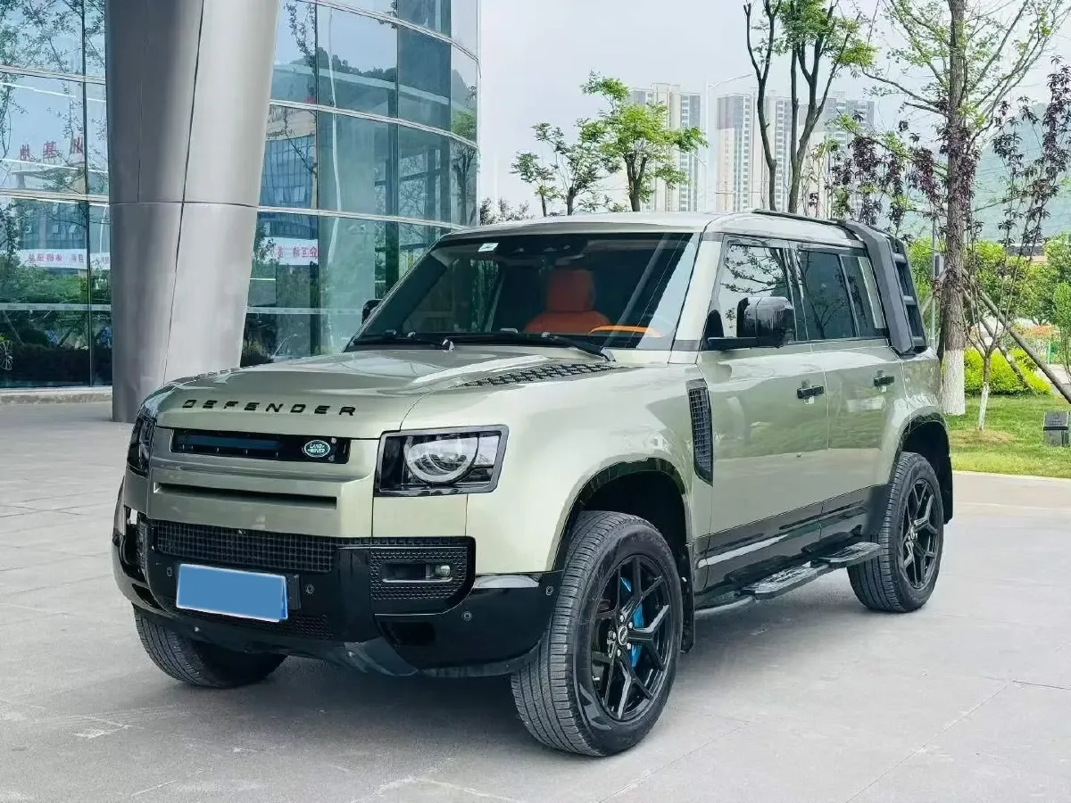 2020 Land Rover Defender 3.0T 400HP L6 8AT,autocango,china used car exporter,china ev exporter,chinese used car exporter,chinese used ev exporter