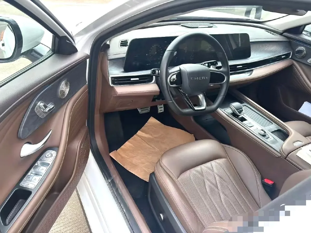 2025 Chery Arrizo 8 2.0T 254HP L4 7DCT,autocango,china used car exporter,china ev exporter,chinese used car exporter,chinese used ev exporter