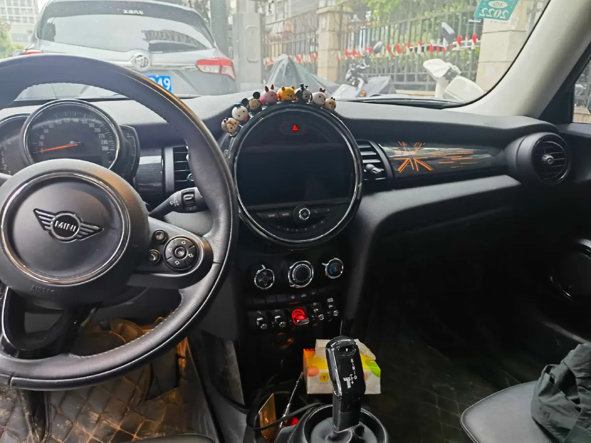 2020 MINI MINI 1.5T 136HP L3 7DCT,autocango,china used car exporter,china ev exporter,chinese used car exporter,chinese used ev exporter