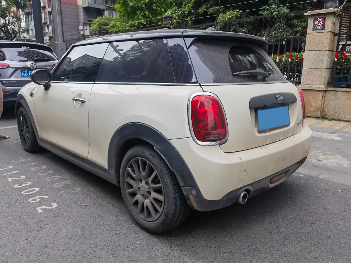 2020 MINI MINI 1.5T 136HP L3 7DCT,autocango,china used car exporter,china ev exporter,chinese used car exporter,chinese used ev exporter