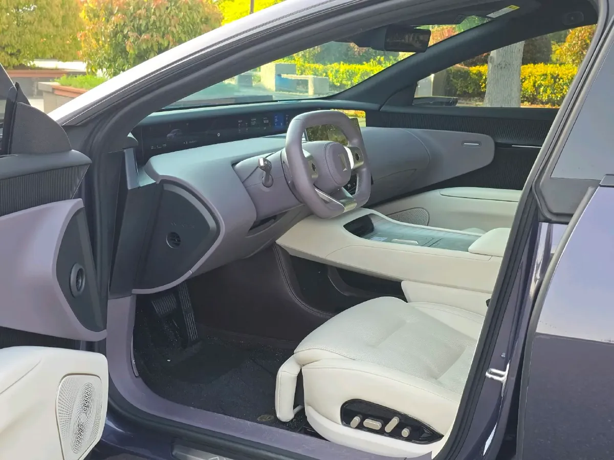 2024 Avatr 12 BEV 94.5KWH,autocango,china used car exporter,china ev exporter,chinese used car exporter,chinese used ev exporter