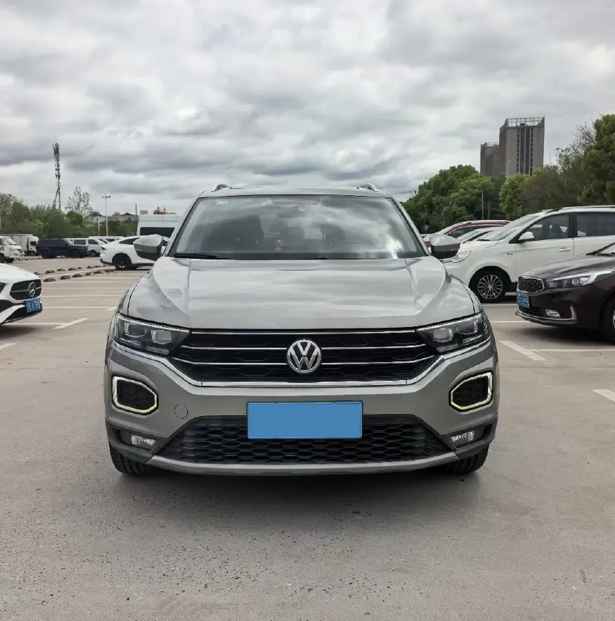 2020 Volkswagen T-Roc 1.4T 150HP L4 7DCT,autocango,china used car exporter,china ev exporter,chinese used car exporter,chinese used ev exporter