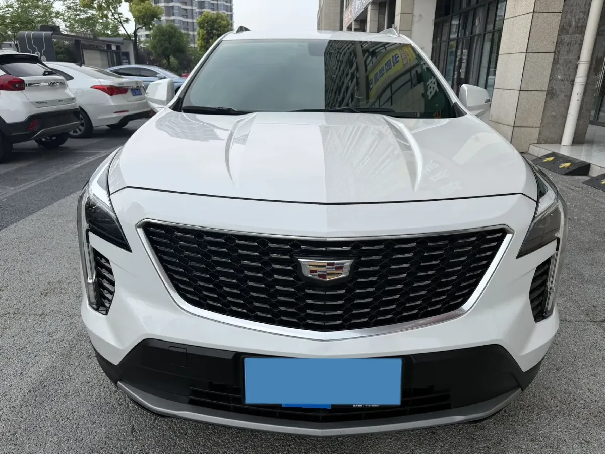 2020 Cadillac XT4 2.0T 241HP L4 9AT,autocango,china used car exporter,china ev exporter,chinese used car exporter,chinese used ev exporter
