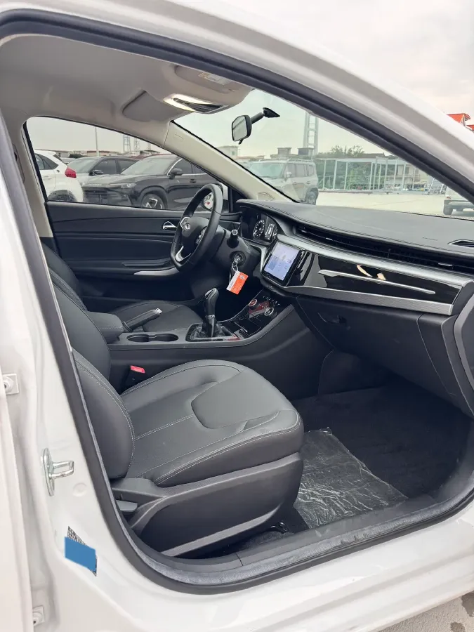 2024 Chery Arrizo 5 1.5L 120HP L4 5MT,autocango,china used car exporter,china ev exporter,chinese used car exporter,chinese used ev exporter