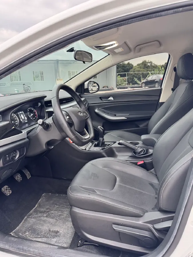 2024 Chery Arrizo 5 1.5L 120HP L4 5MT,autocango,china used car exporter,china ev exporter,chinese used car exporter,chinese used ev exporter