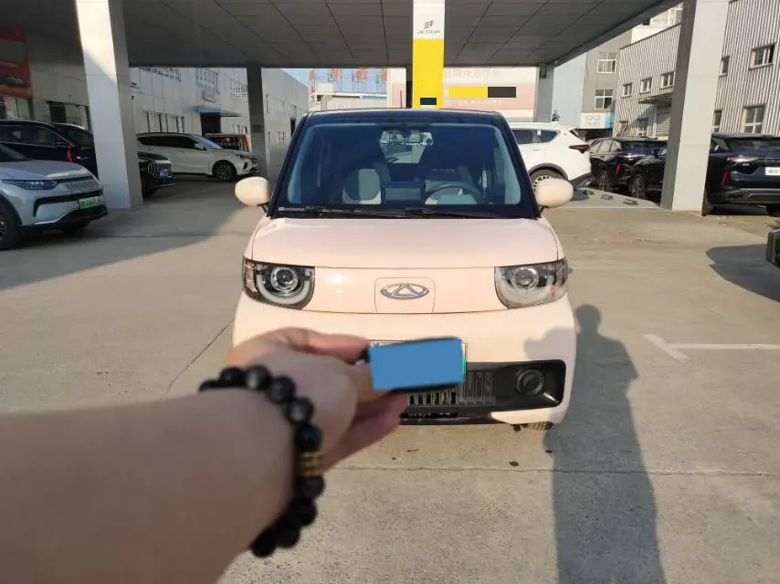2022 Chery QQ Ice Cream BEV 9.6KWH,autocango,china used car exporter,china ev exporter,chinese used car exporter,chinese used ev exporter