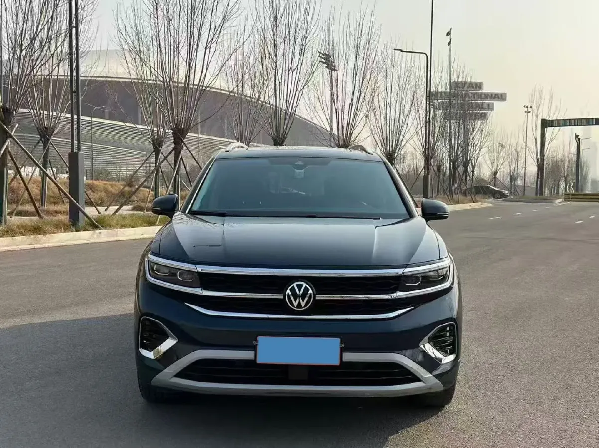 2023 Volkswagen Talagon 2.0T 220HP L4 7DCT,autocango,china used car exporter,china ev exporter,chinese used car exporter,chinese used ev exporter