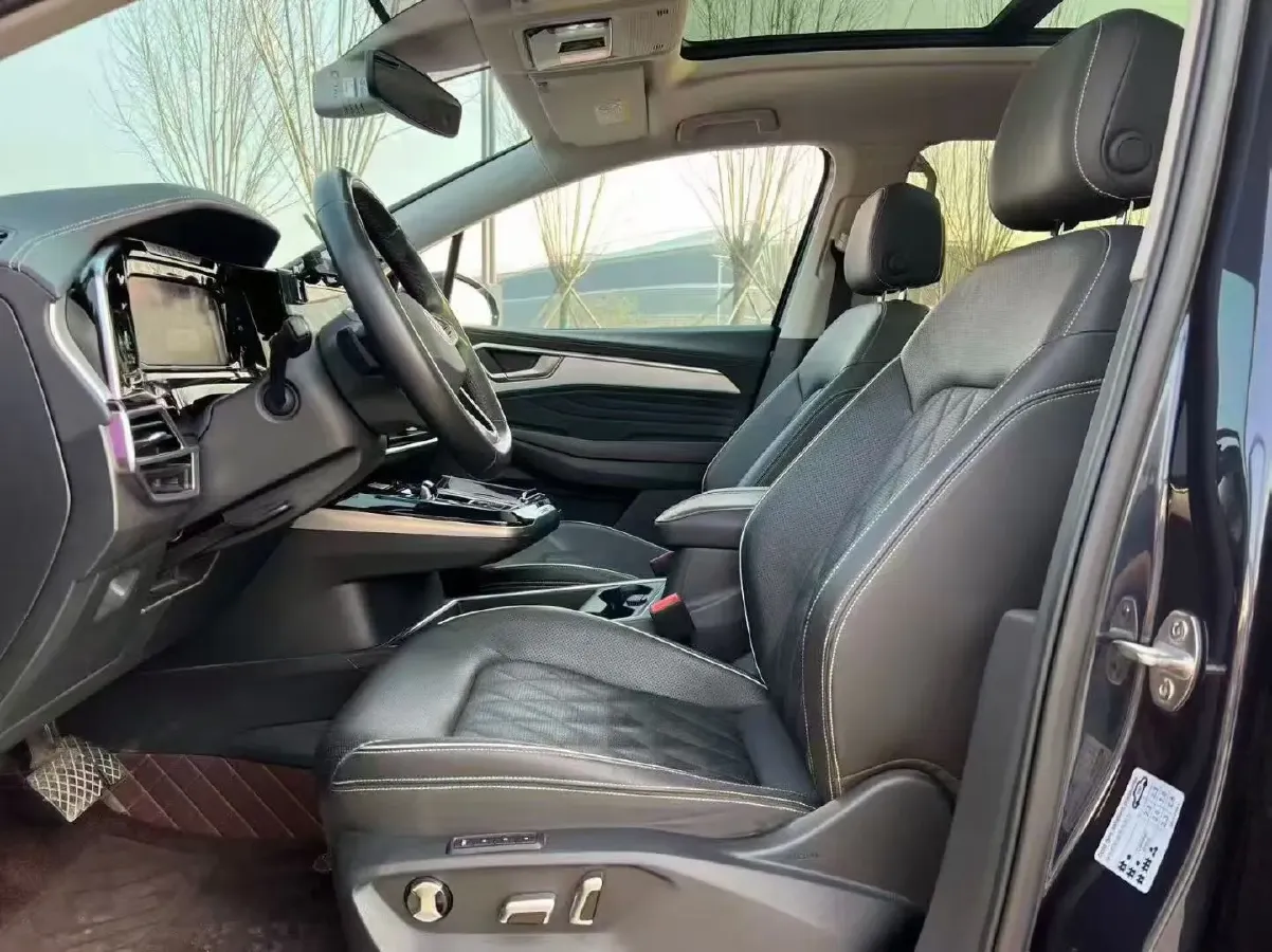 2023 Volkswagen Talagon 2.0T 220HP L4 7DCT,autocango,china used car exporter,china ev exporter,chinese used car exporter,chinese used ev exporter