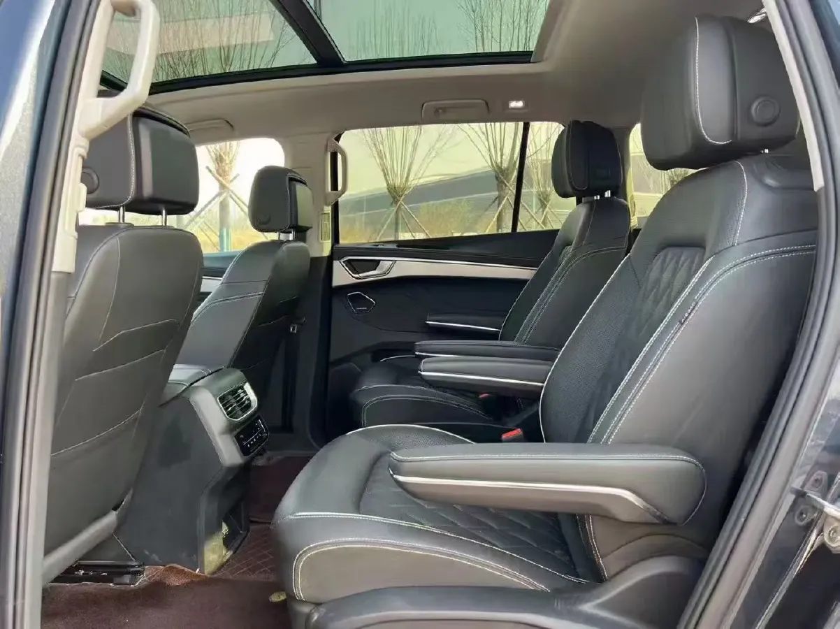 2023 Volkswagen Talagon 2.0T 220HP L4 7DCT,autocango,china used car exporter,china ev exporter,chinese used car exporter,chinese used ev exporter