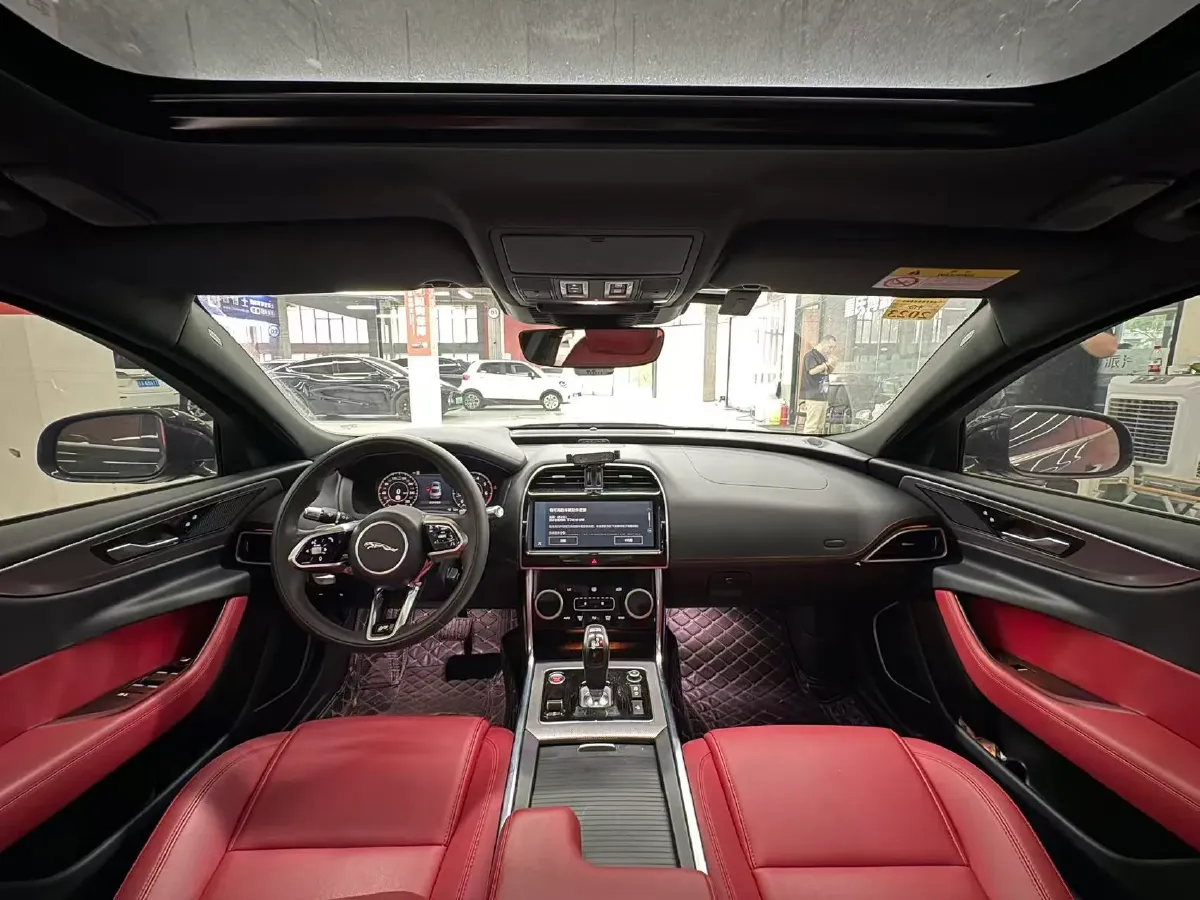 2021 Jaguar XEL 2.0T 250HP L4 8AT,autocango,china used car exporter,china ev exporter,chinese used car exporter,chinese used ev exporter