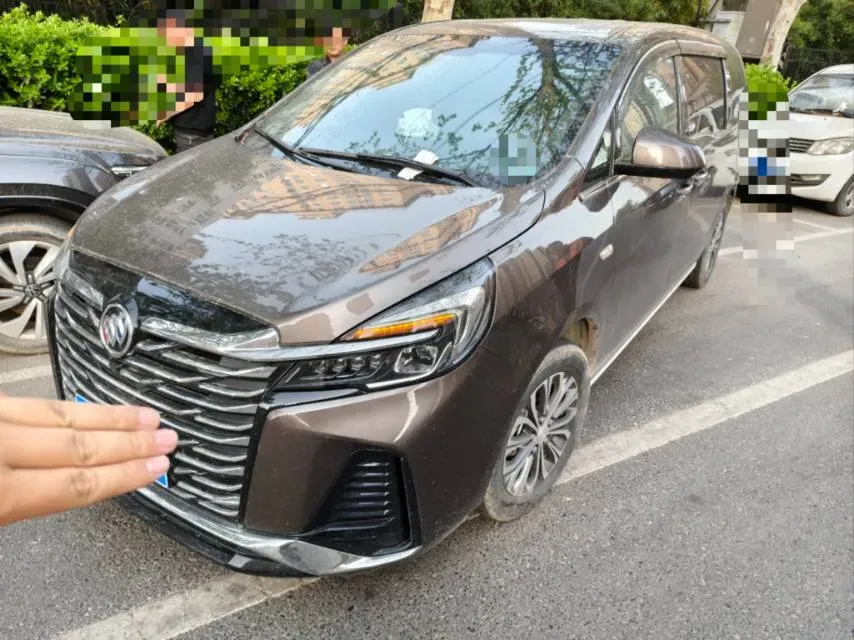 2023 Buick GL8 2.0T 237HP L4 9AT,autocango,china used car exporter,china ev exporter,chinese used car exporter,chinese used ev exporter