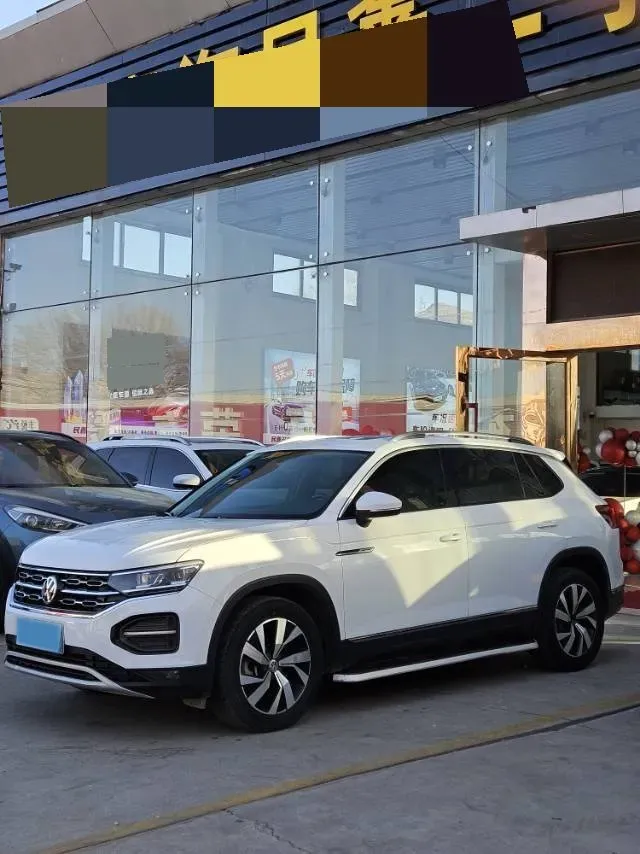 2019 MINI CLUBMAN 1.5T 102HP L3 6AT,autocango,china used car exporter,china ev exporter,chinese used car exporter,chinese used ev exporter